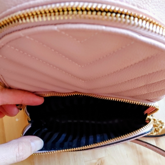 The Victoria's Secret Small Backpack Signature Orchid Blush Backpack NWT - Picture 8 of 8